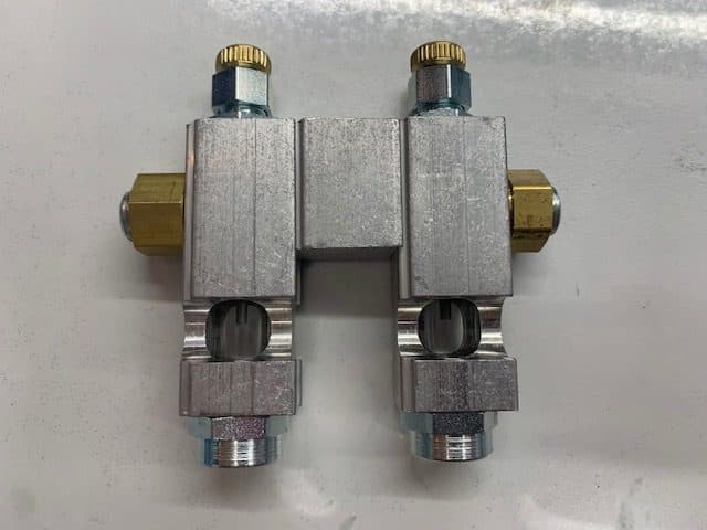 Valve 1/8'' ports pour brosse nylon / 11738 - Gincor